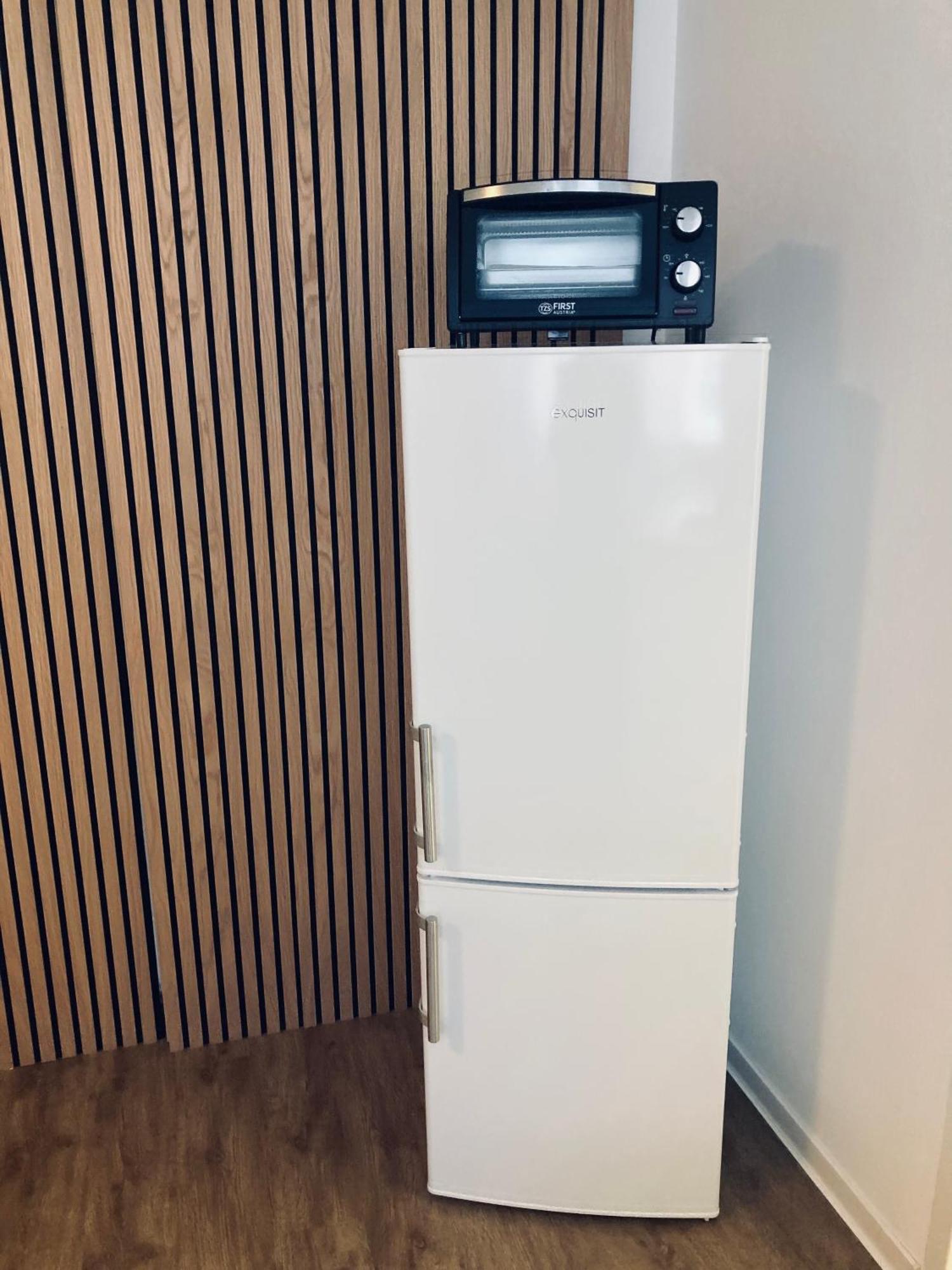 Free Apartment - Bei Der Stadtmauer ロイトリンゲン エクステリア 写真